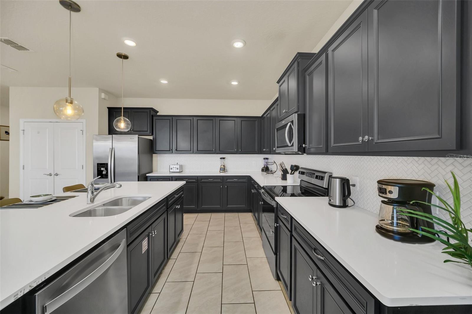 WINDSOR ISLAND RESIDENCE - Residential