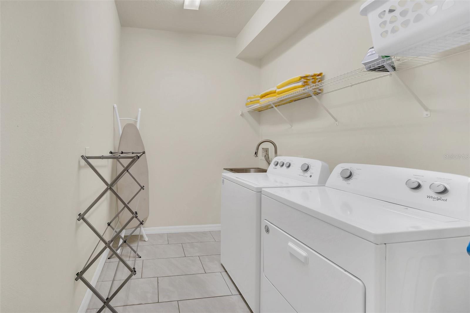 WINDSOR ISLAND RESIDENCE - Residential