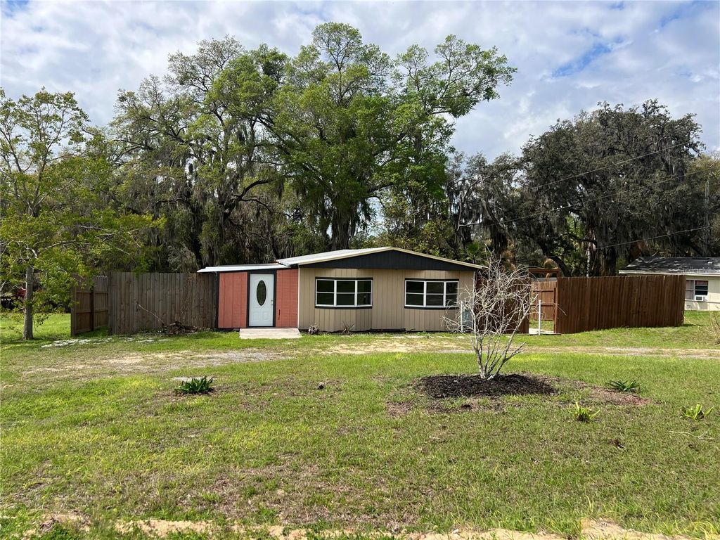 Photo of 6287 Magnolia Street, Keystone Heights, FL 32656 (MLS # GC538554)