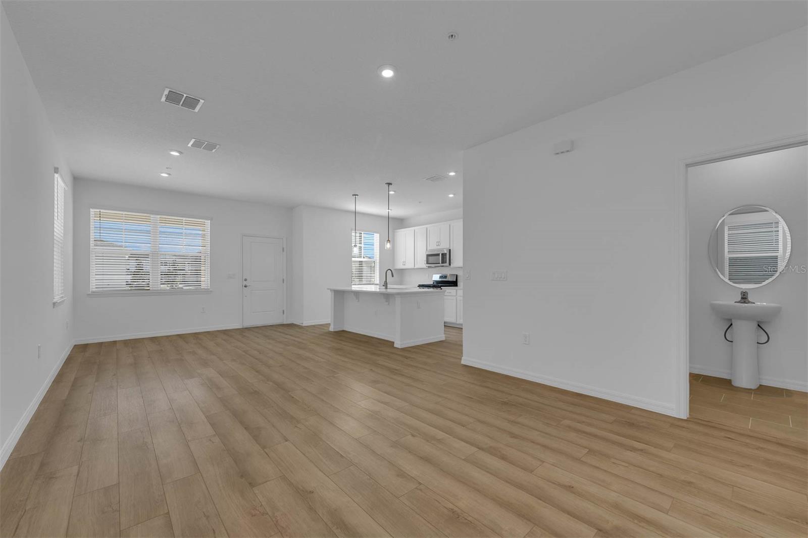 305 PLATFORM LANE