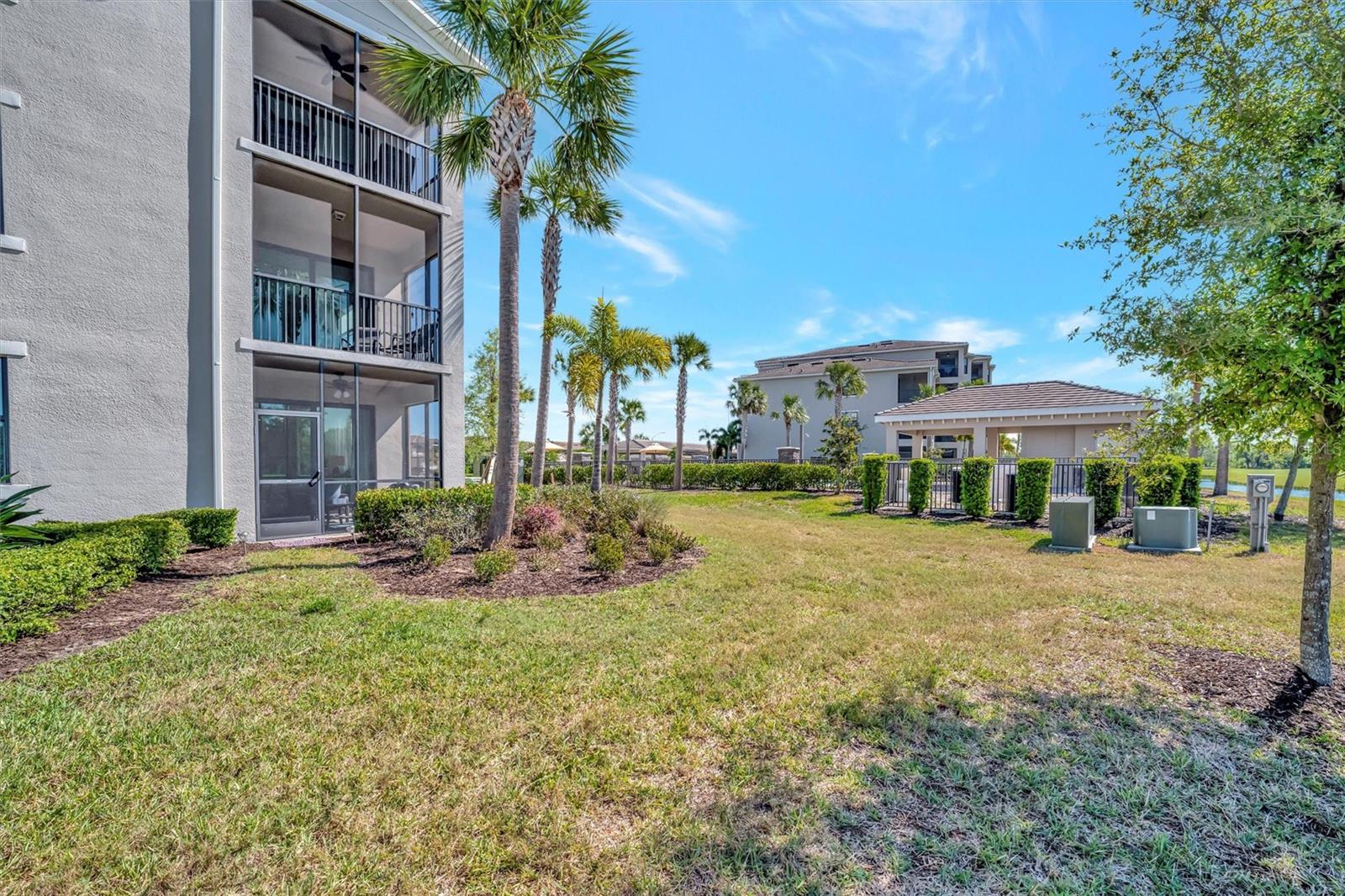 TERRACE VI AT LAKEWOOD NATIONAL PH I - Residential Lease