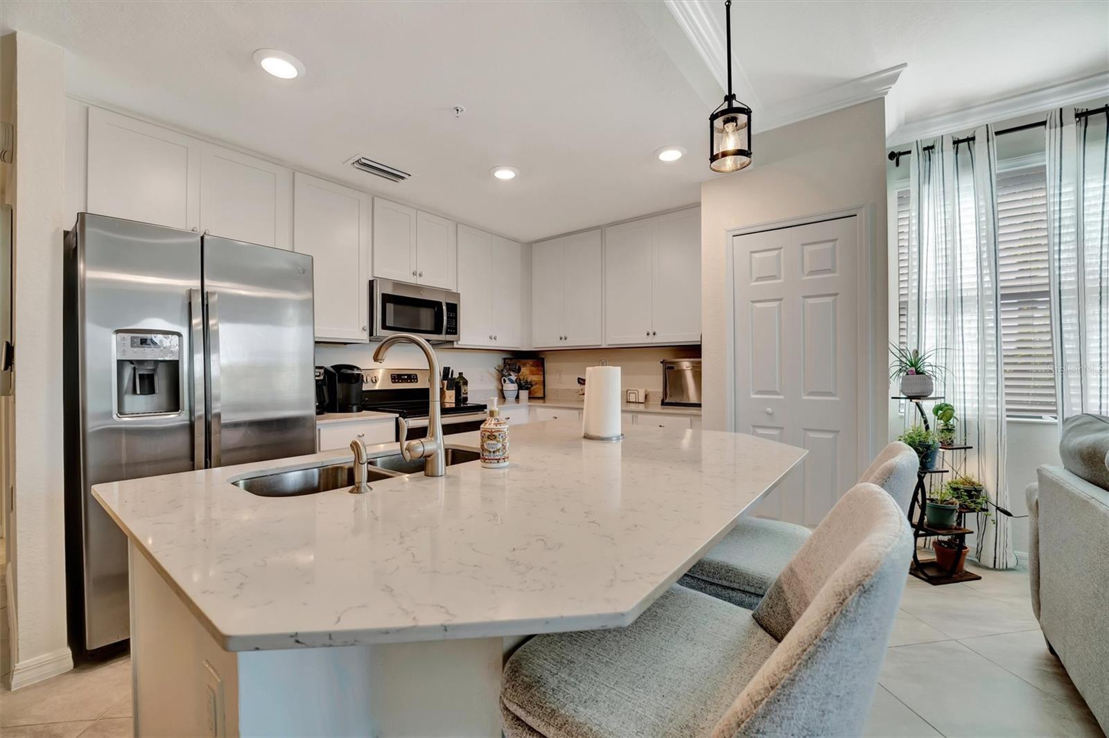 TERRACE VI AT LAKEWOOD NATIONAL PH I - Residential Lease