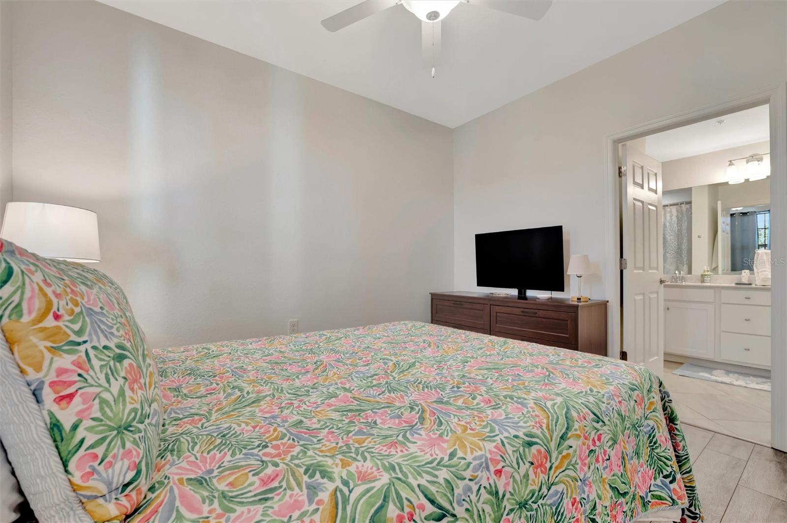 TERRACE VI AT LAKEWOOD NATIONAL PH I - Residential Lease
