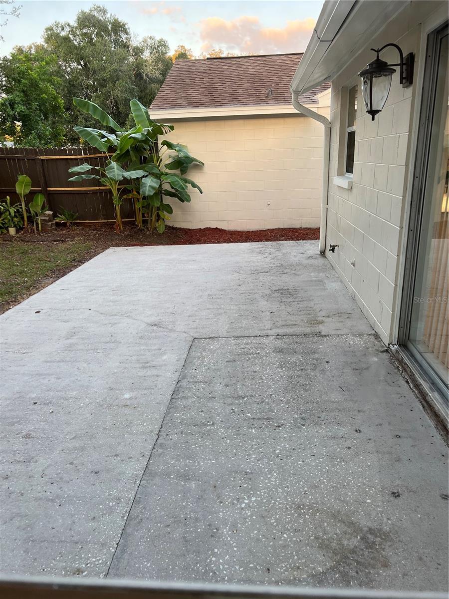 NORTH LAKES SEC B UNIT - Residential Lease