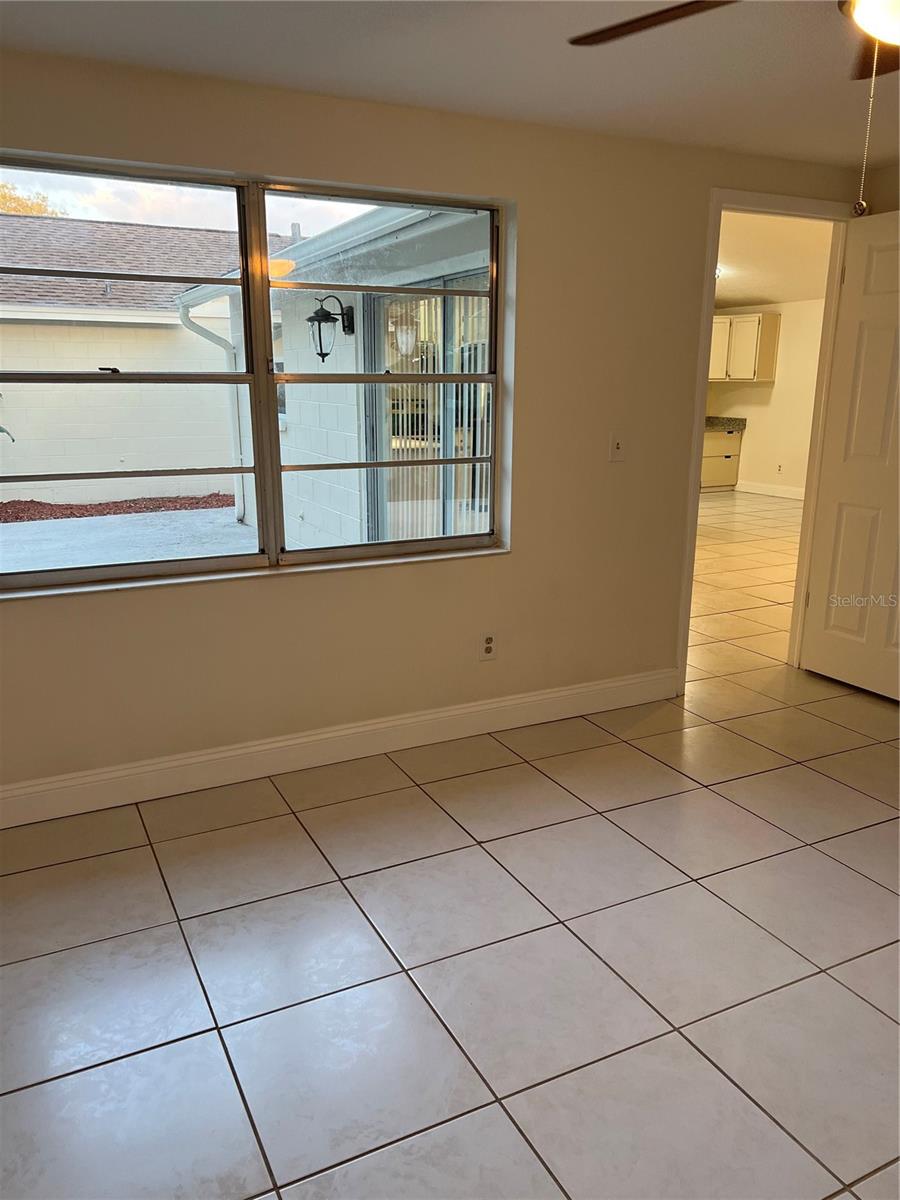 NORTH LAKES SEC B UNIT - Residential Lease