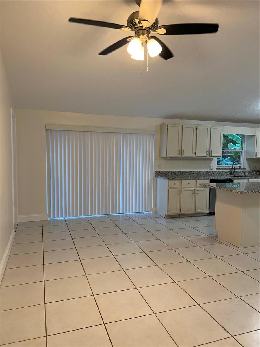 NORTH LAKES SEC B UNIT - Residential Lease