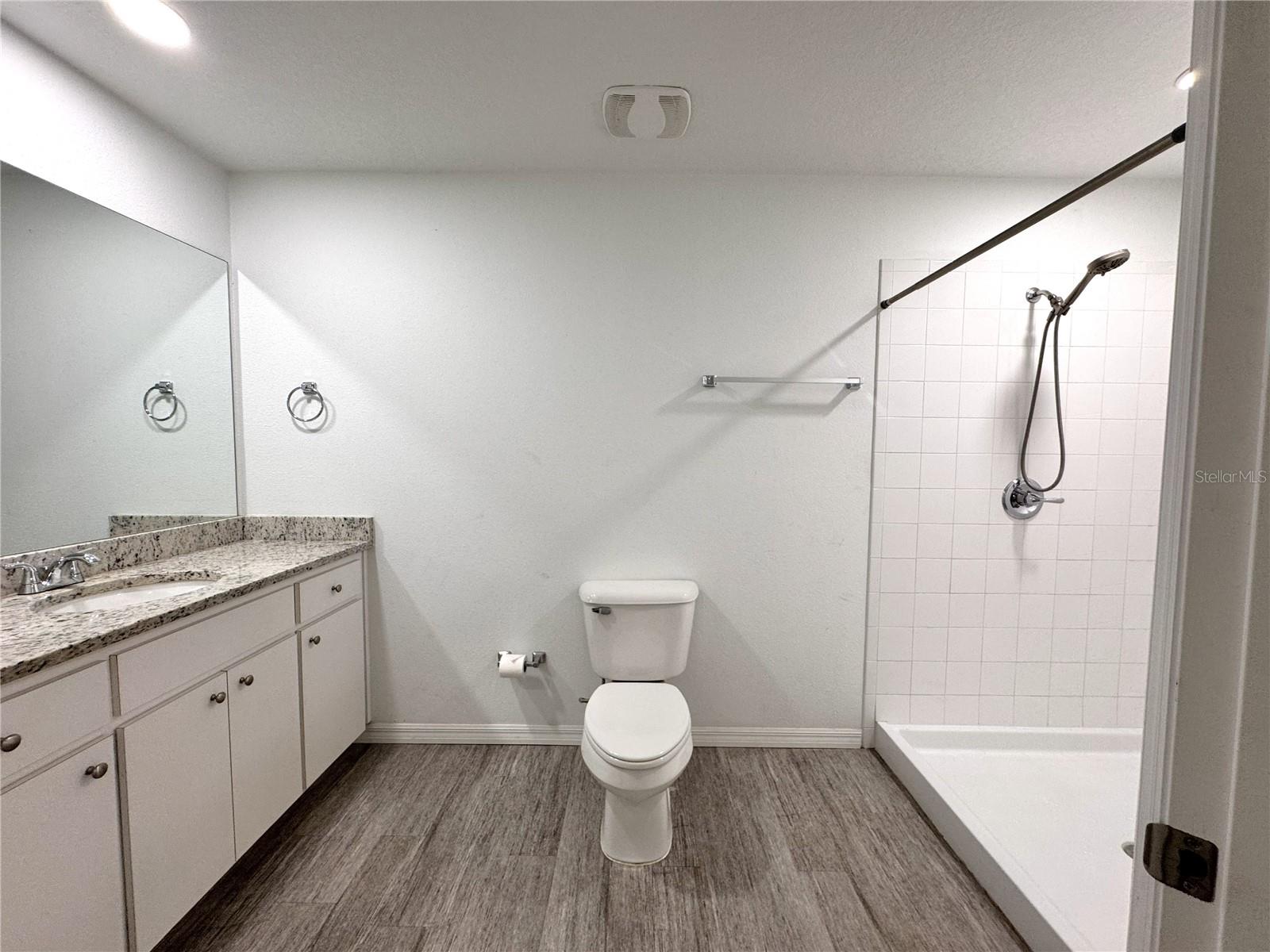 INVERNESS HIGHLANDS WEST - Residential Lease