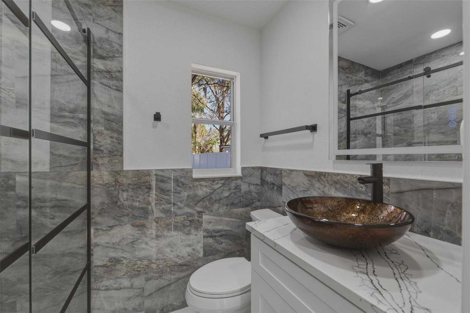 SAPPHIRE LAKE RANCHITOS - Residential