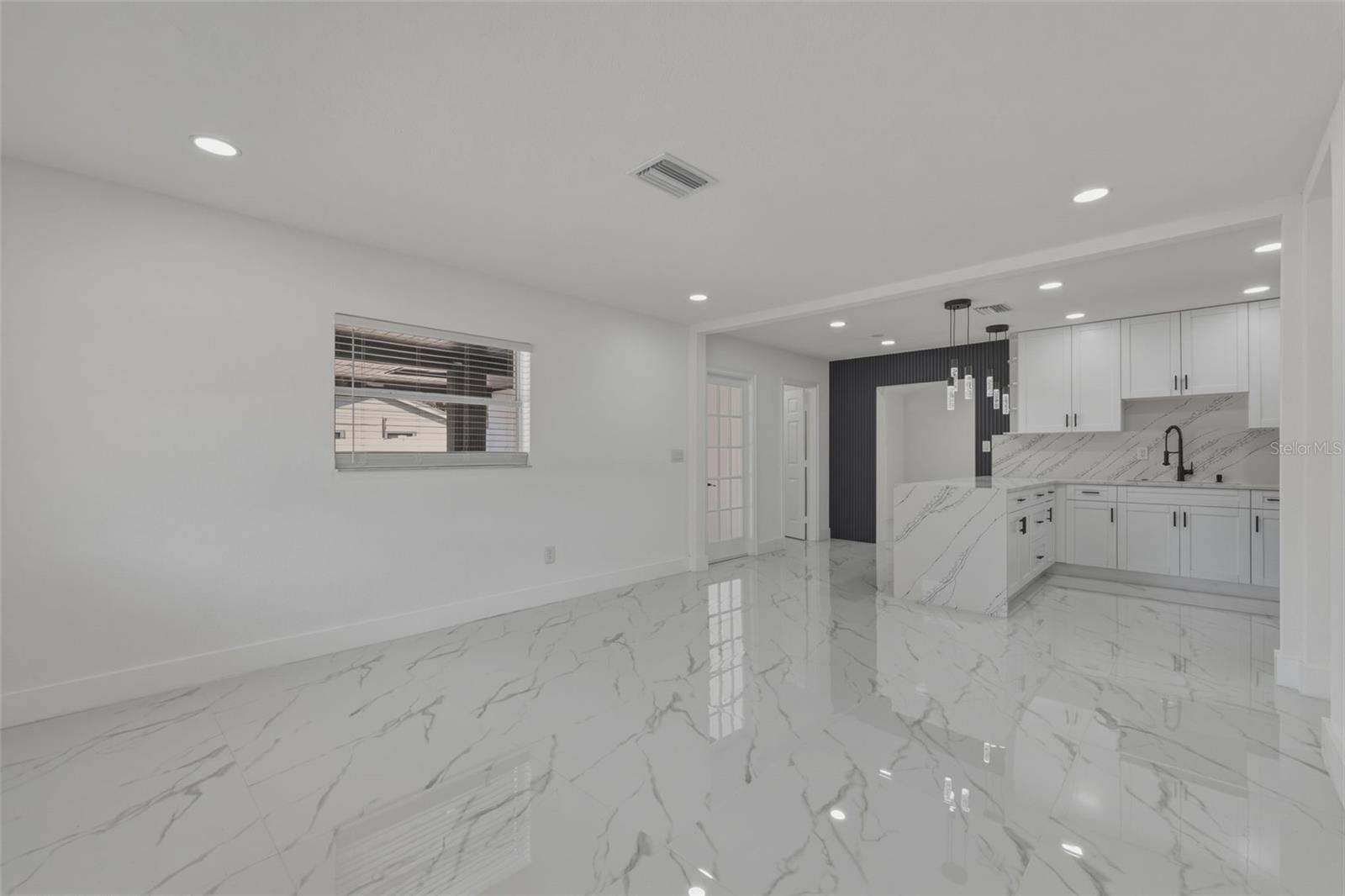 SAPPHIRE LAKE RANCHITOS - Residential