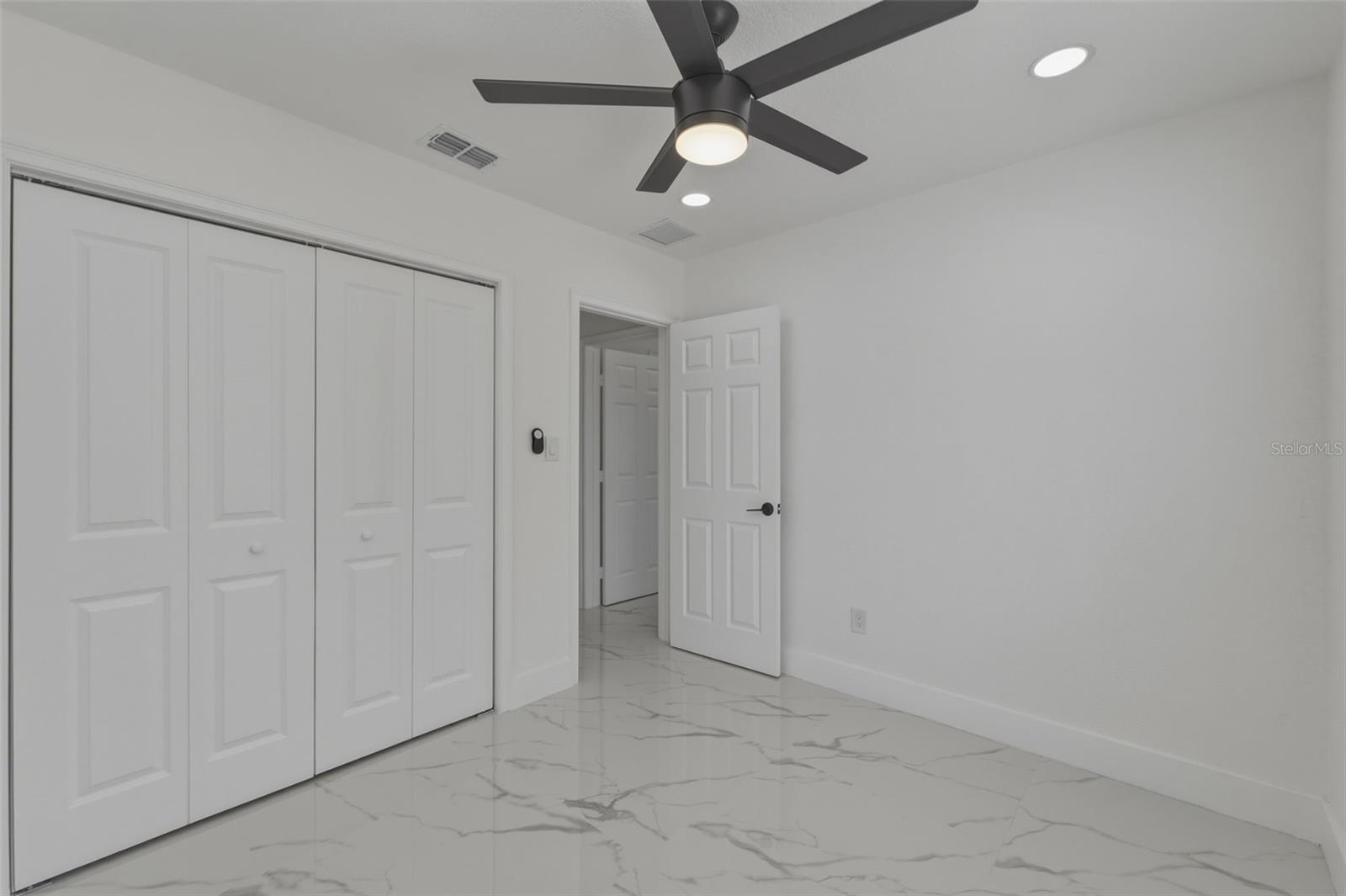 SAPPHIRE LAKE RANCHITOS - Residential