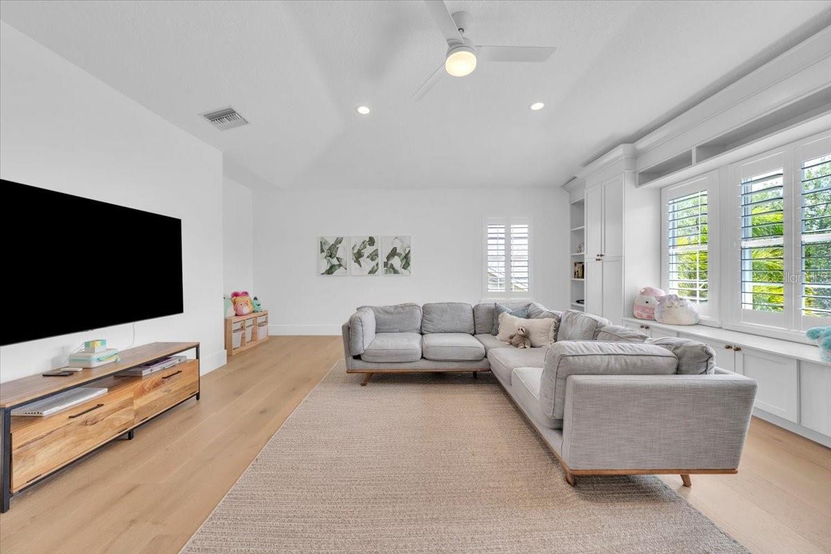 WATERCHASE PH 1 - Residential