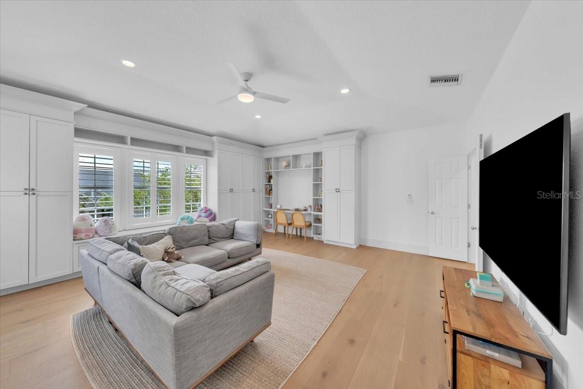 WATERCHASE PH 1 - Residential