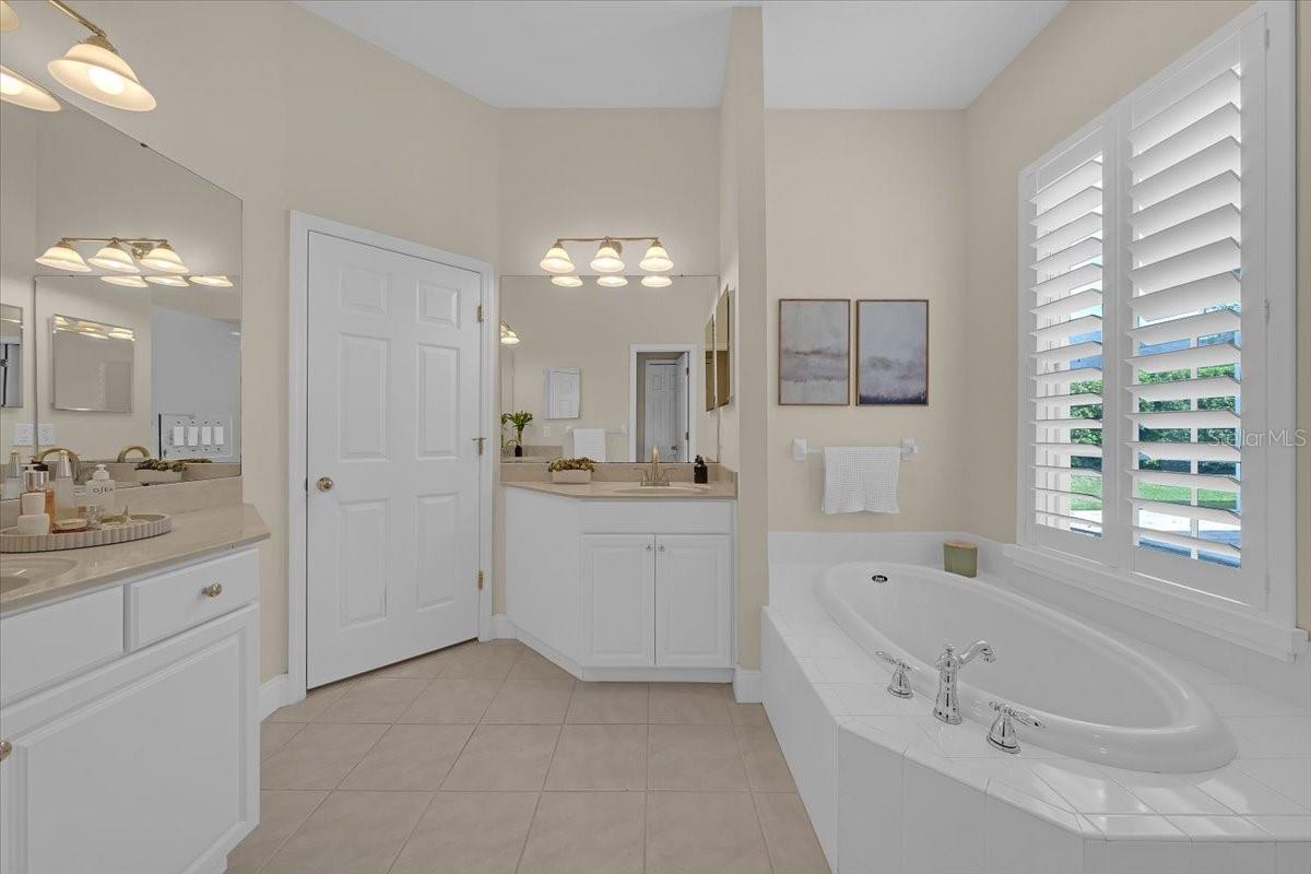 WATERCHASE PH 1 - Residential