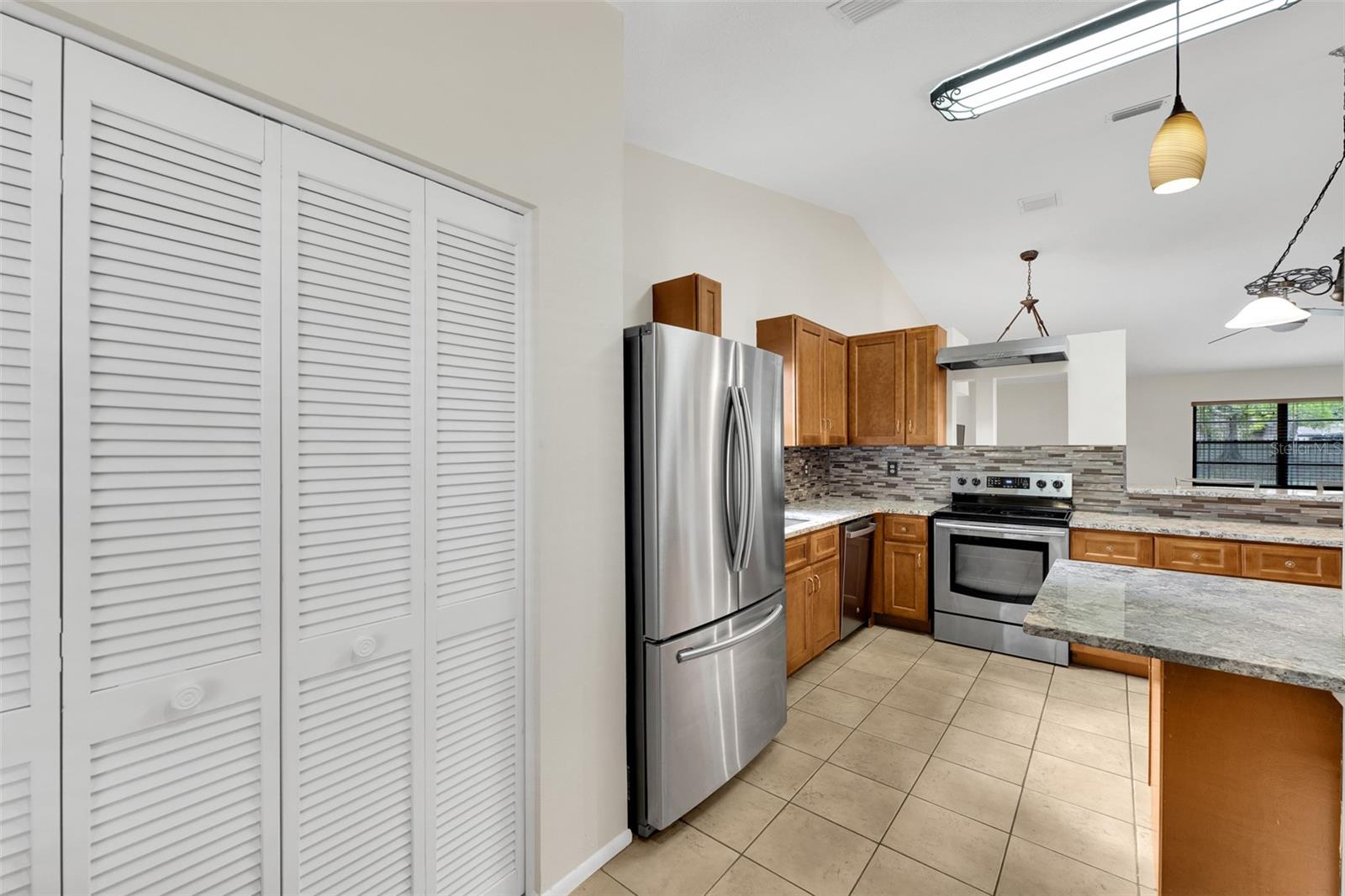 BARRINGTON WOODS - Residential