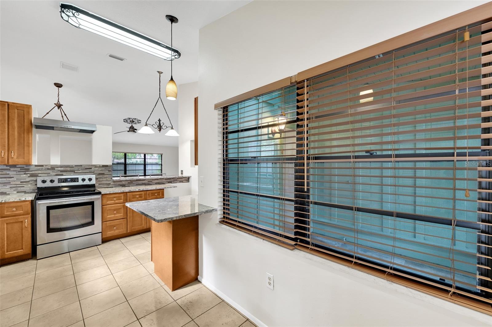 BARRINGTON WOODS - Residential