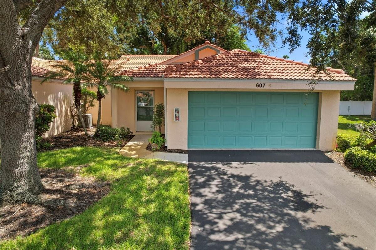 Your Coastal Retreat Awaits in Villa Le Grand Discover the perfect blend of privacy, style, and convenience in this beautifully maintained end-unit villa, tucked away in the intimate, pet-friendly community of Villa Le Grand—just 73 homes nestled in a lush, serene setting. Less than 2 miles from vibrant downtown Venice, this home puts you at the heart of everything while still feeling like a private sanctuary. Step outside and explore the Legacy Trail, a scenic pathway for biking, hiking, and morning strolls that winds its way to the sparkling Venice Waterways. Spend your afternoons lounging by the resort-style community pool, gathering at the charming pavilion, or simply enjoying the peaceful views of ponds and landscaped gardens. Inside, the villa welcomes you with an open, airy layout designed for comfort and ease. Featuring 2 spacious bedrooms, 2 bathrooms, and a split floor plan, this home offers both privacy and room to entertain. The master suite boasts a generous walk-in closet, while the upgraded kitchen delights with granite countertops, stainless steel appliances, and warm wood cabinetry. A roomy 2-car garage provides plenty of space for beach gear, bikes, and kayaks—everything you need to fully embrace the Florida outdoor lifestyle. And with Venice Beach and Nokomis Beach just minutes away, plus a lively mix of shops, restaurants, farmers’ markets, art fairs, and the Venice Theatre nearby, you’ll enjoy endless opportunities for fun, relaxation, and culture. Move-in ready and meticulously cared for, this villa is your ticket to effortless Florida living—where every day feels like a getaway. Pack your toothbrush and swimsuit. The unit is tastefully furnished and comes turnkey. Schedule your private showing today.