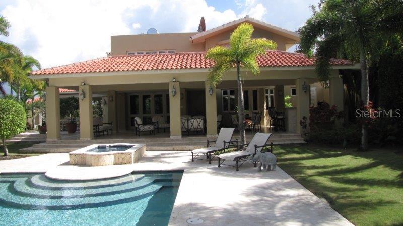 DORADO BEACH EAST - Residential