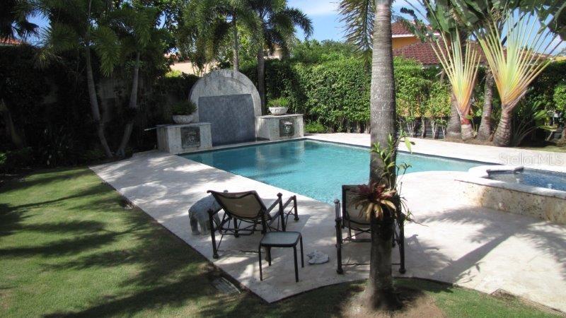 DORADO BEACH EAST - Residential