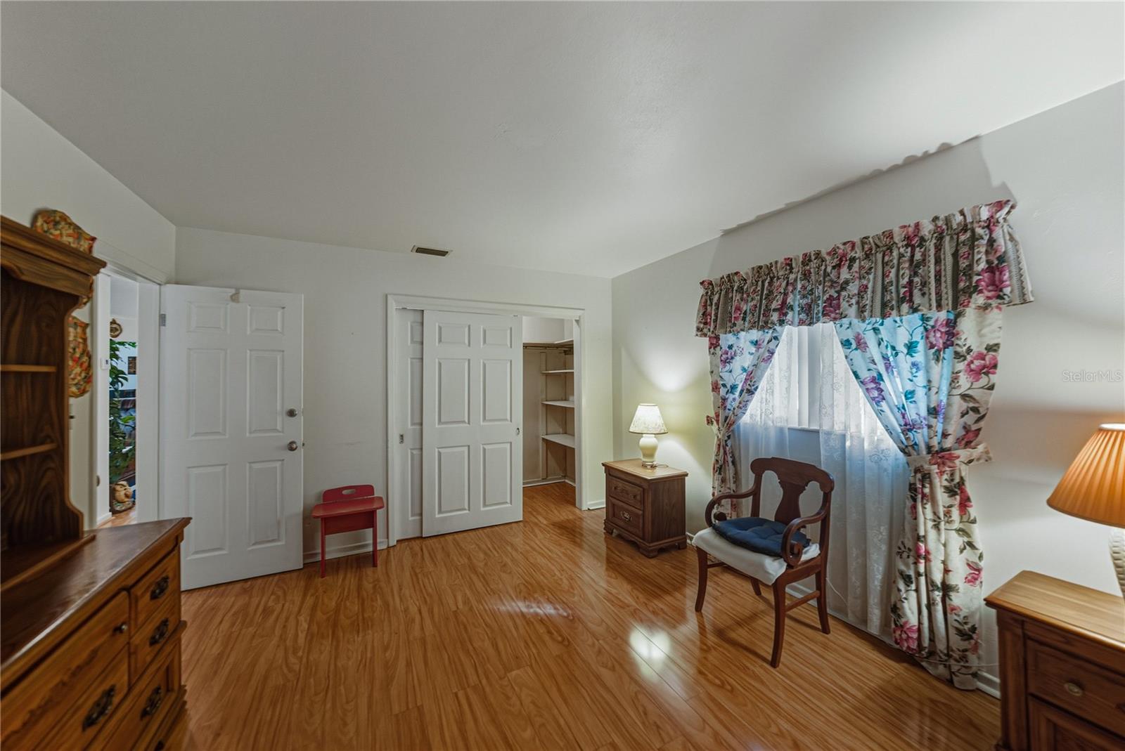 CROOKED LAKE PARK TR 02 - Residential