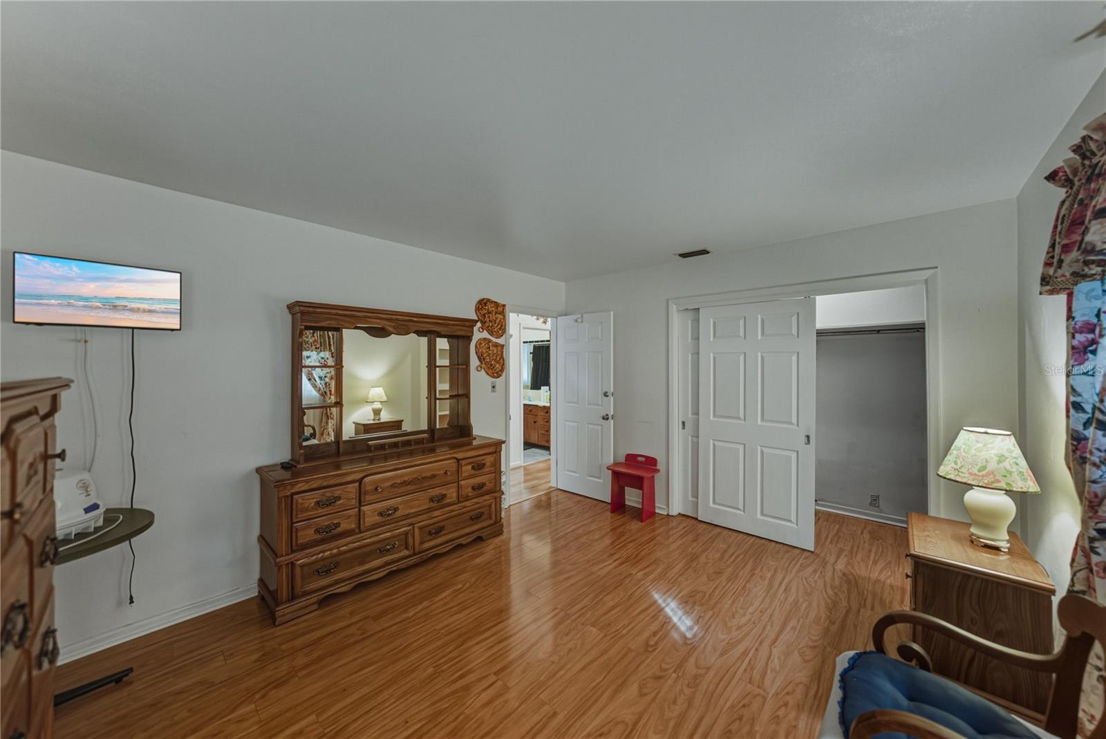 CROOKED LAKE PARK TR 02 - Residential