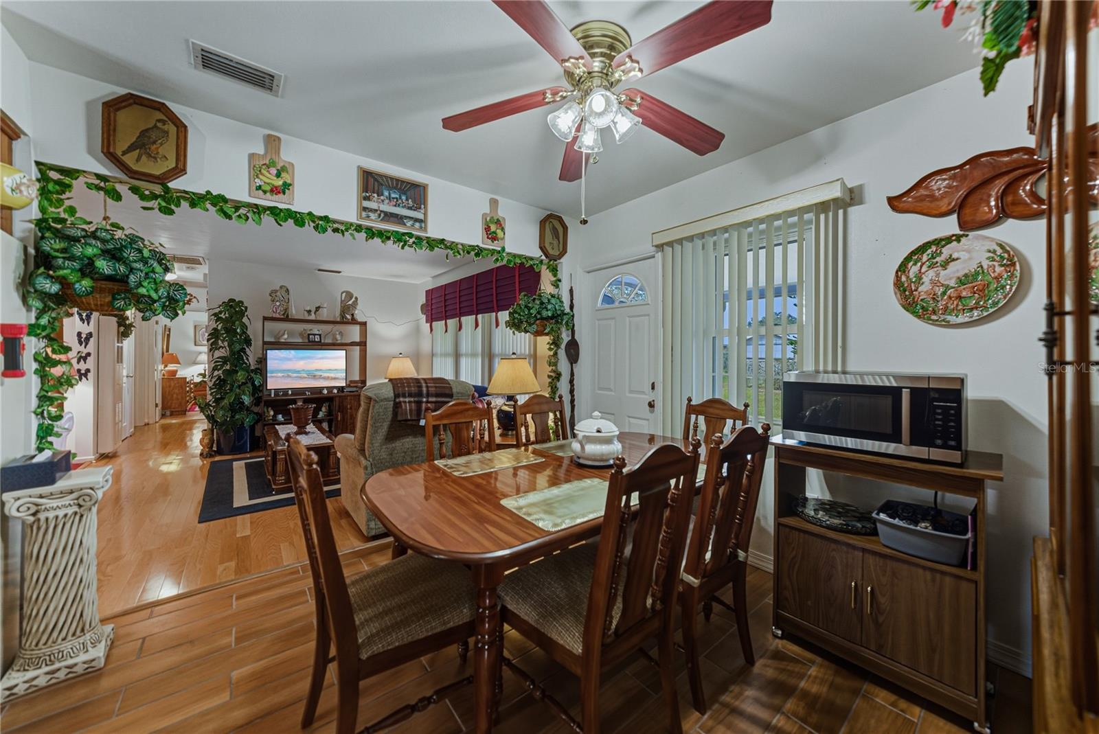 CROOKED LAKE PARK TR 02 - Residential