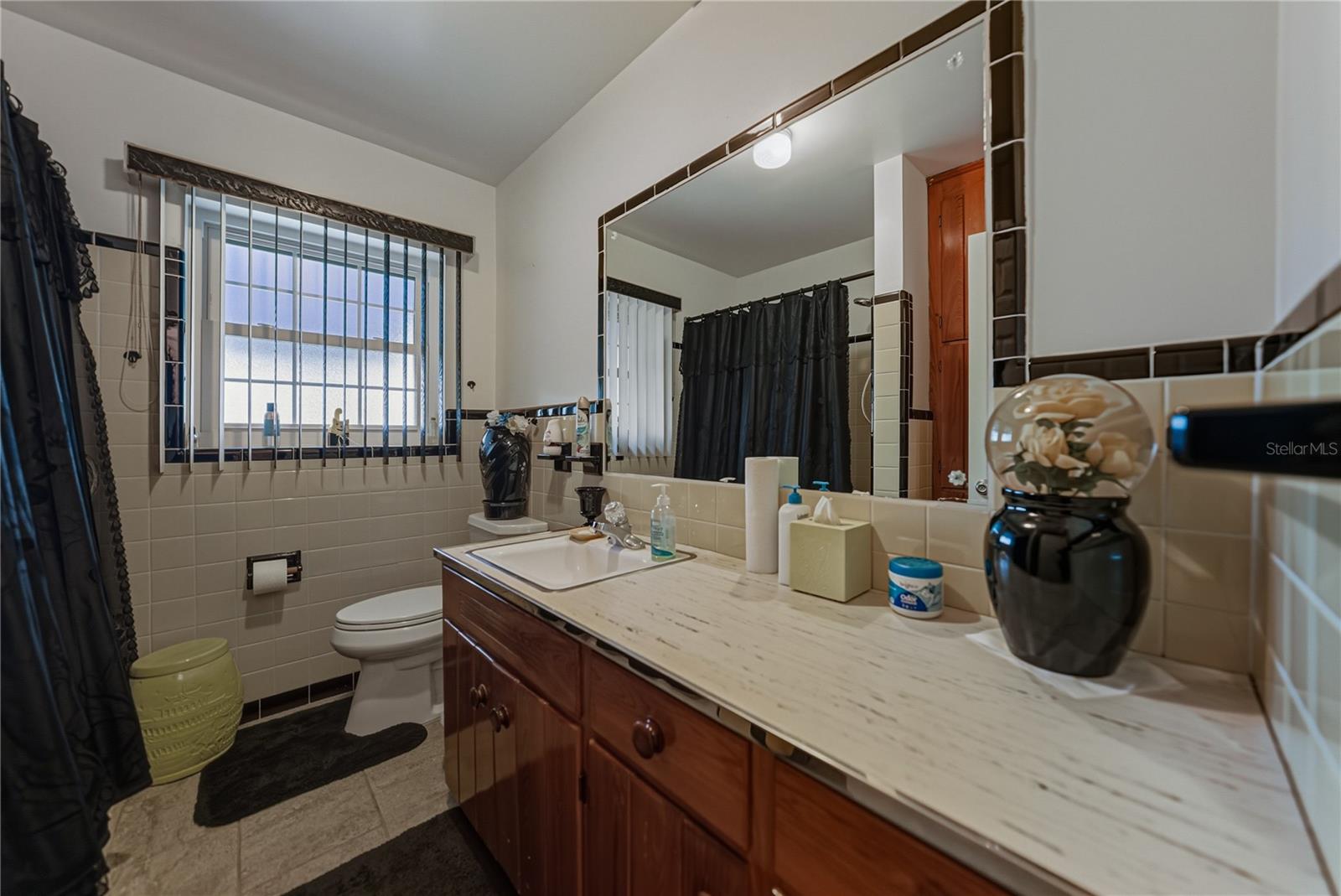 CROOKED LAKE PARK TR 02 - Residential