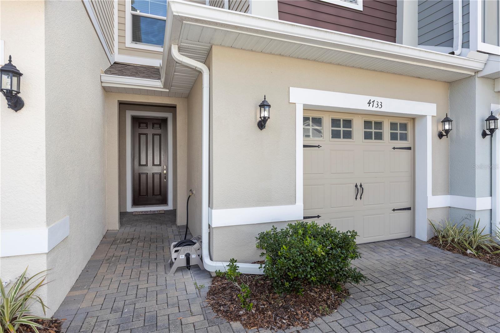 4733 CLIVEDEN LOOP