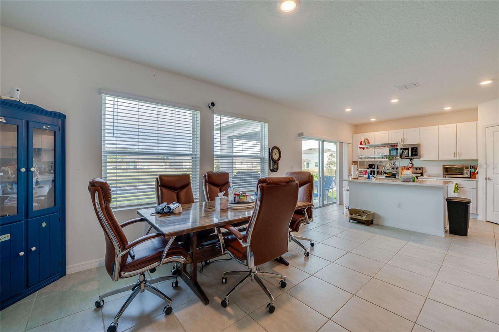 RIVERFRONT ESTATES SOUTH - Residential