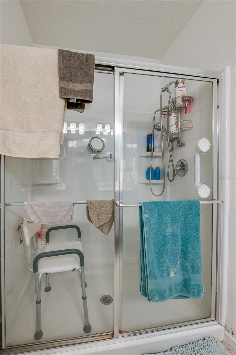 RIVERFRONT ESTATES SOUTH - Residential