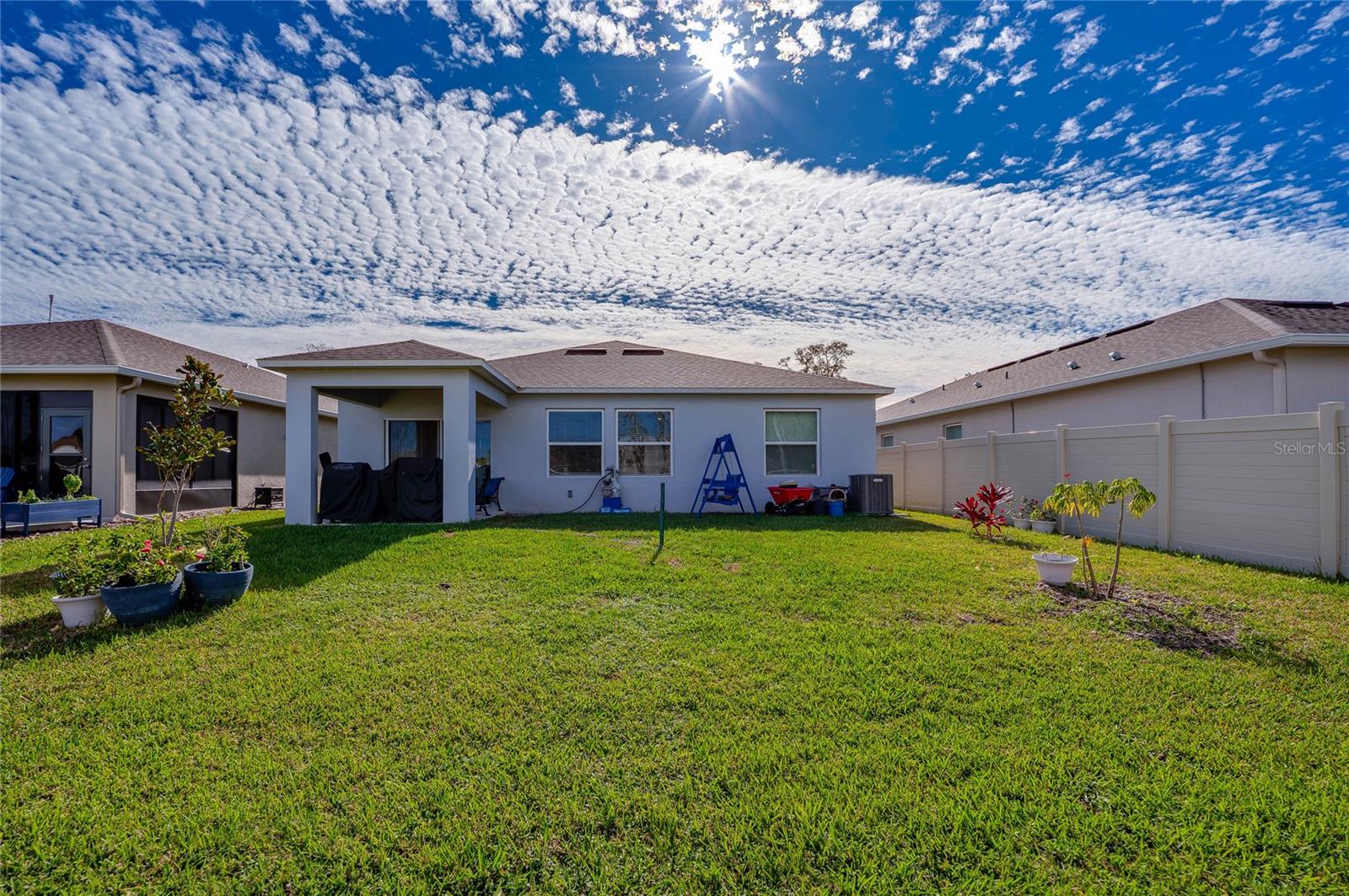 RIVERFRONT ESTATES SOUTH - Residential