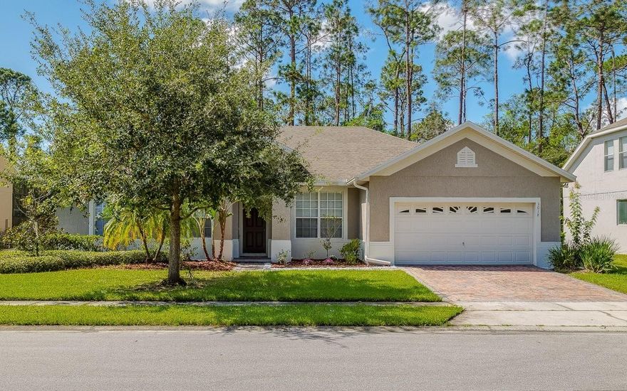 This stunning home is located in a quiet neighborhood, just minutes away from E Colonial Drive and University Blvd. It is conveniently close to
UCF, Research Park, Lockheed Martin, Hwy 417, and East-West 408. The house features 4 bedrooms, 2 baths, a 2-car garage, a split floor plan, neutral paint color, and high vaulted ceilings. Enjoy living in a house without the hassle of yard work, as rent includes lawn maintenance and washer/dryer. ***CURRENTLY NOT ACCEPTING COLLEGE ROOMMATES*** *NO CARPET!!! VINYL FLOORS* Open Floor Plan & Kitchen, High Vaulted Ceilings, A+ Winter Park High School, Private Back Yard, Washer, Dryer, and Lawn care Included