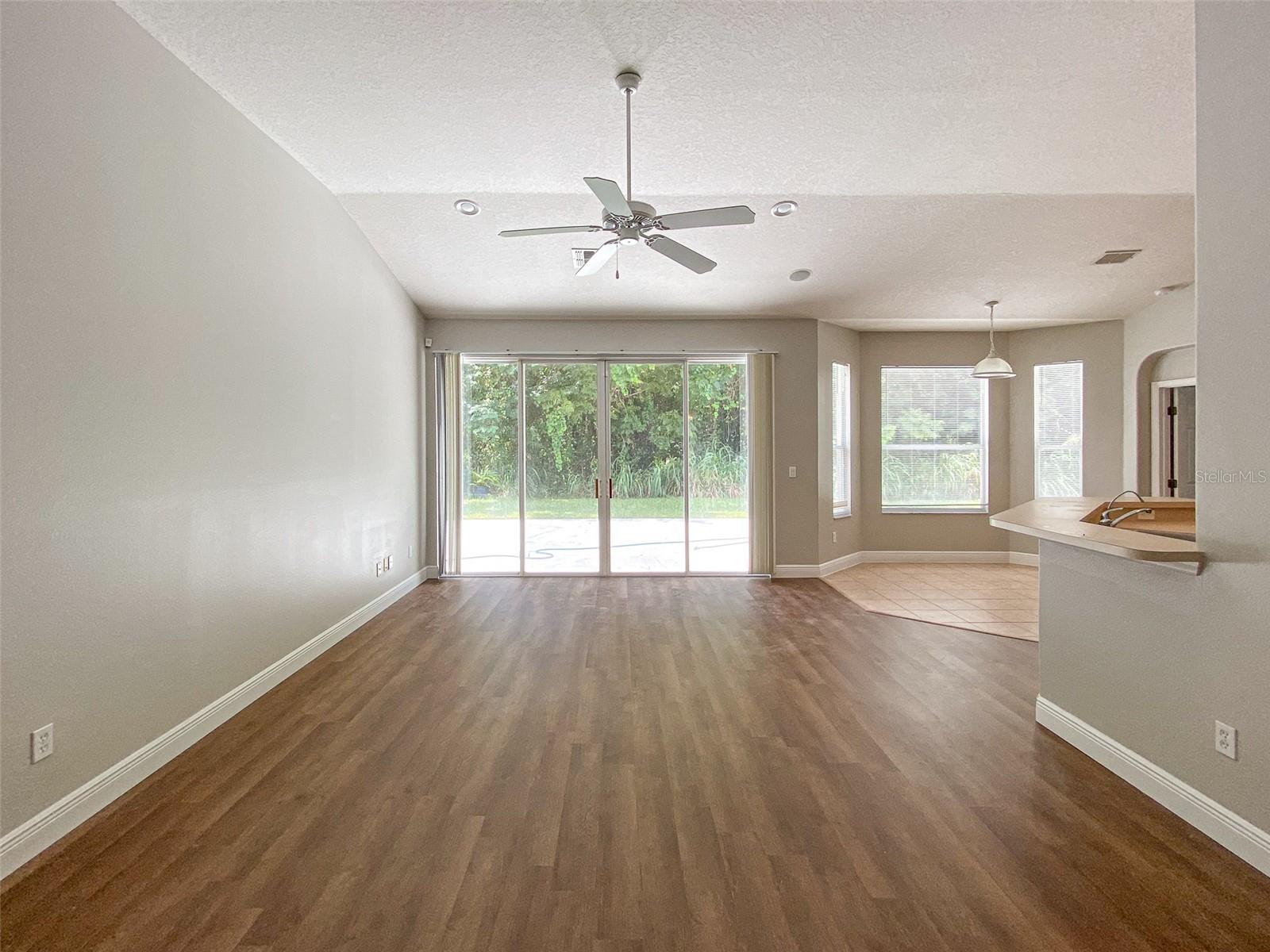 IRMA LAKES - Residential Lease