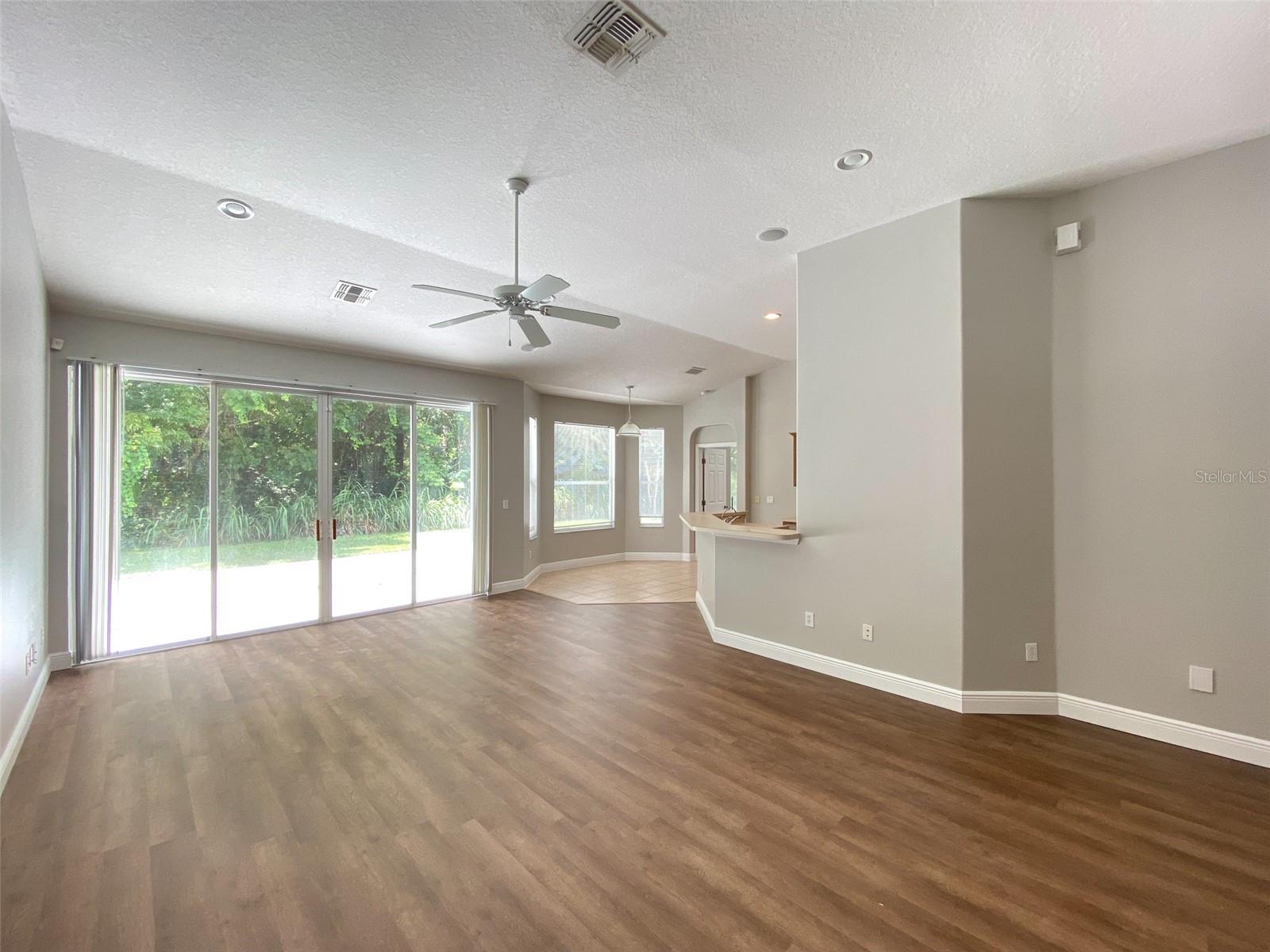 IRMA LAKES - Residential Lease