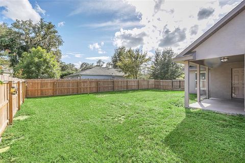 A home in DELAND