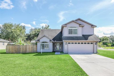 A home in DELAND