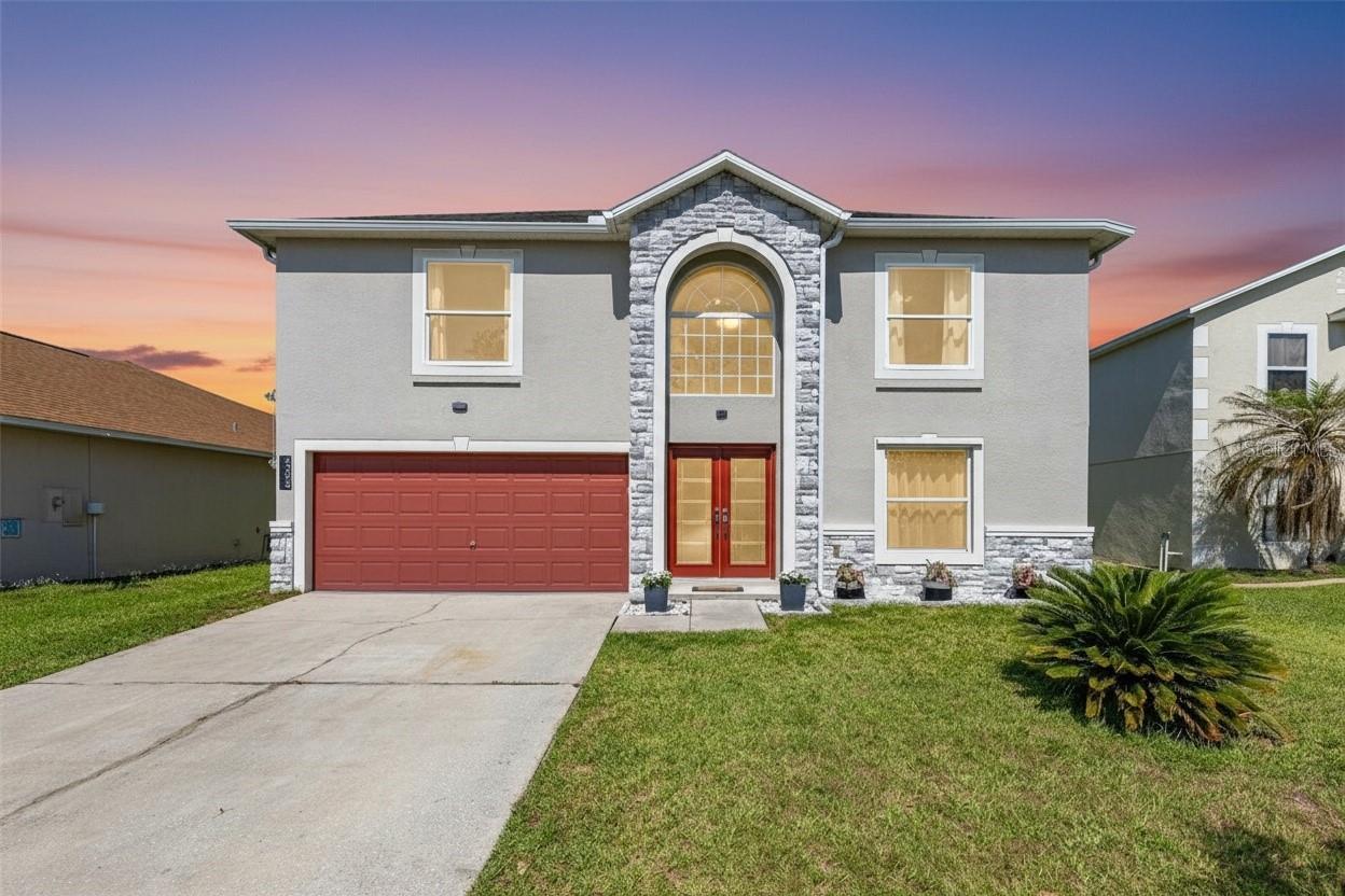 5253 SUNSET CANYON DRIVE