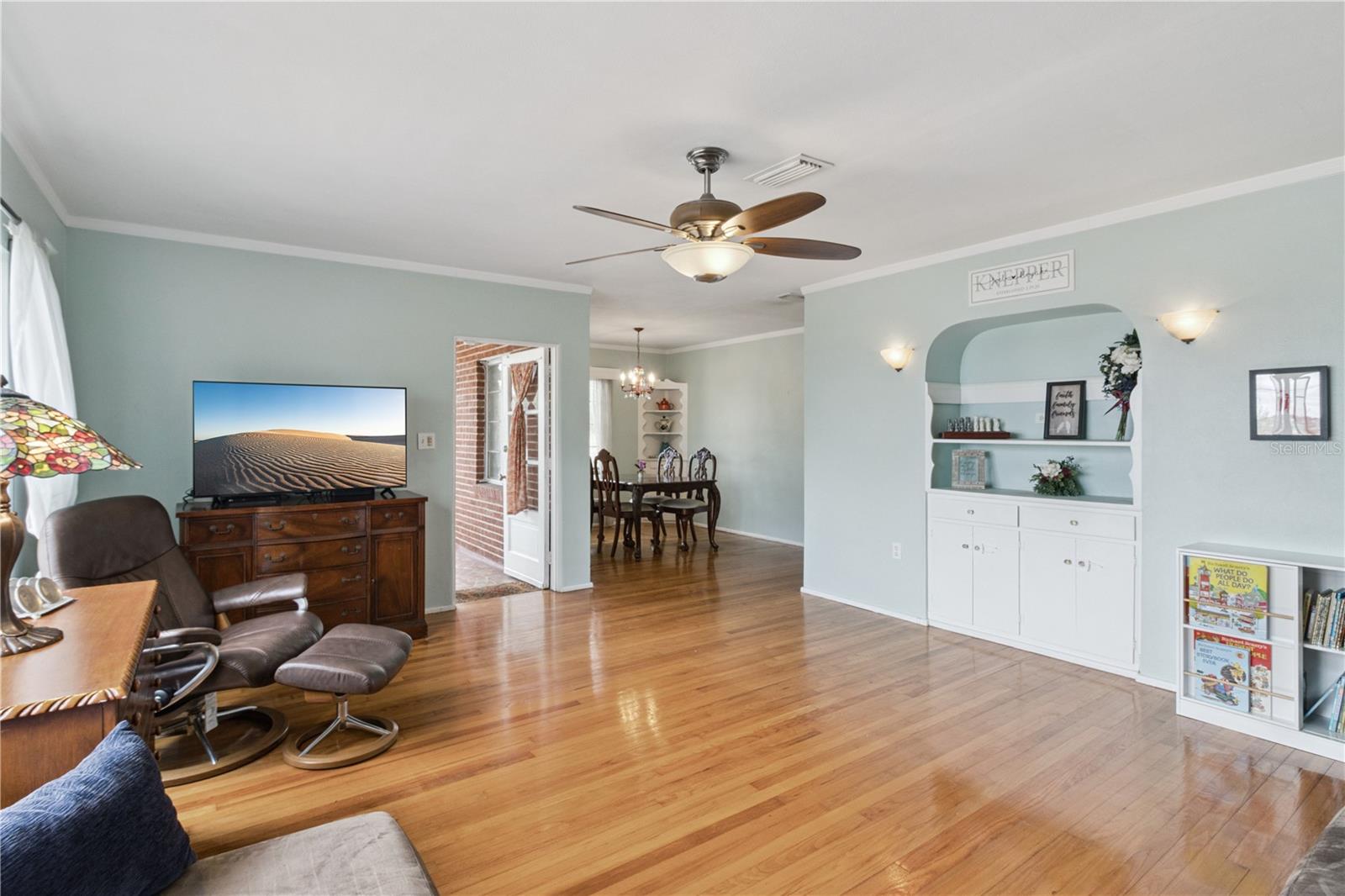 COUCHS SUB - Residential