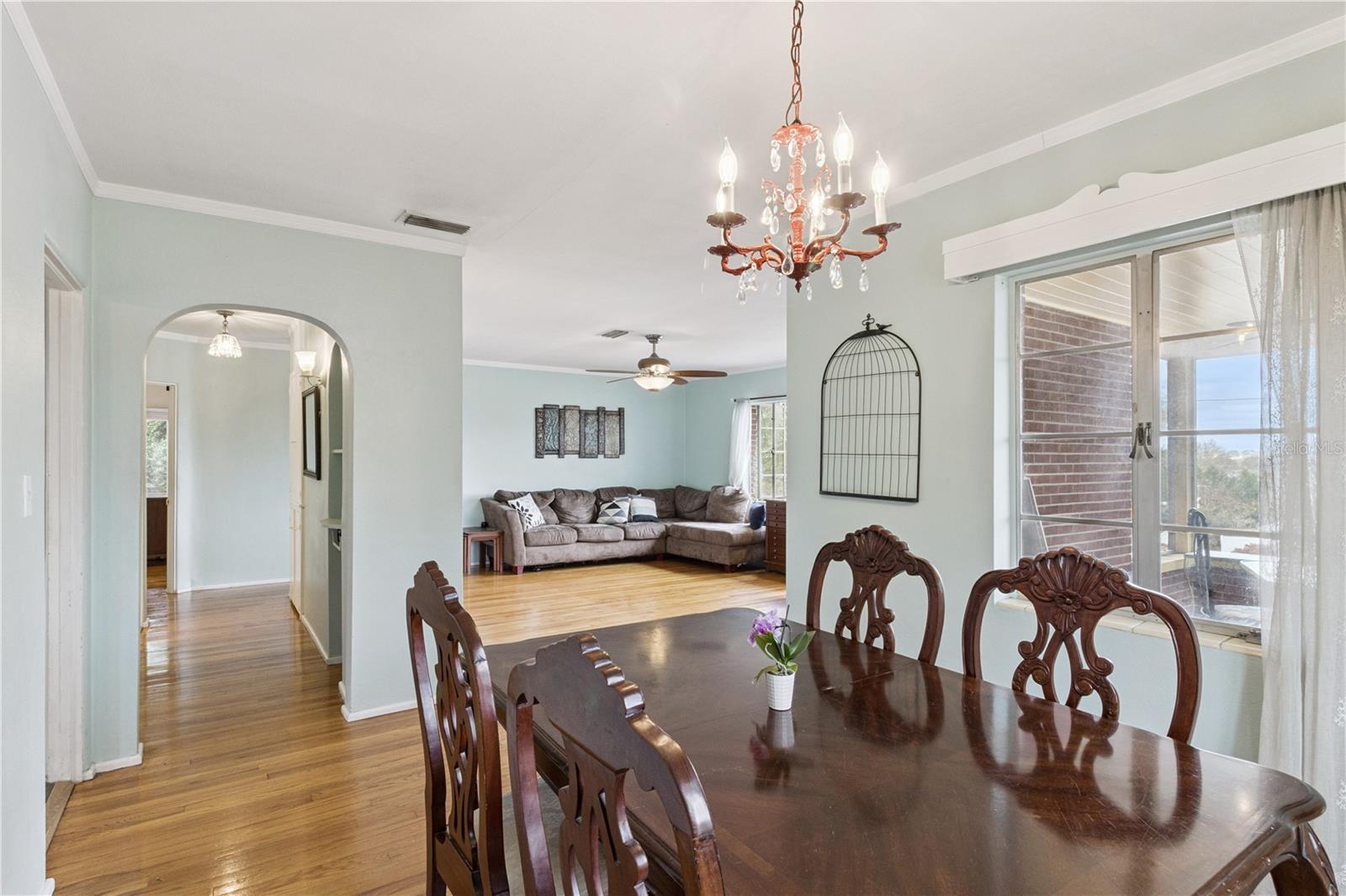 COUCHS SUB - Residential