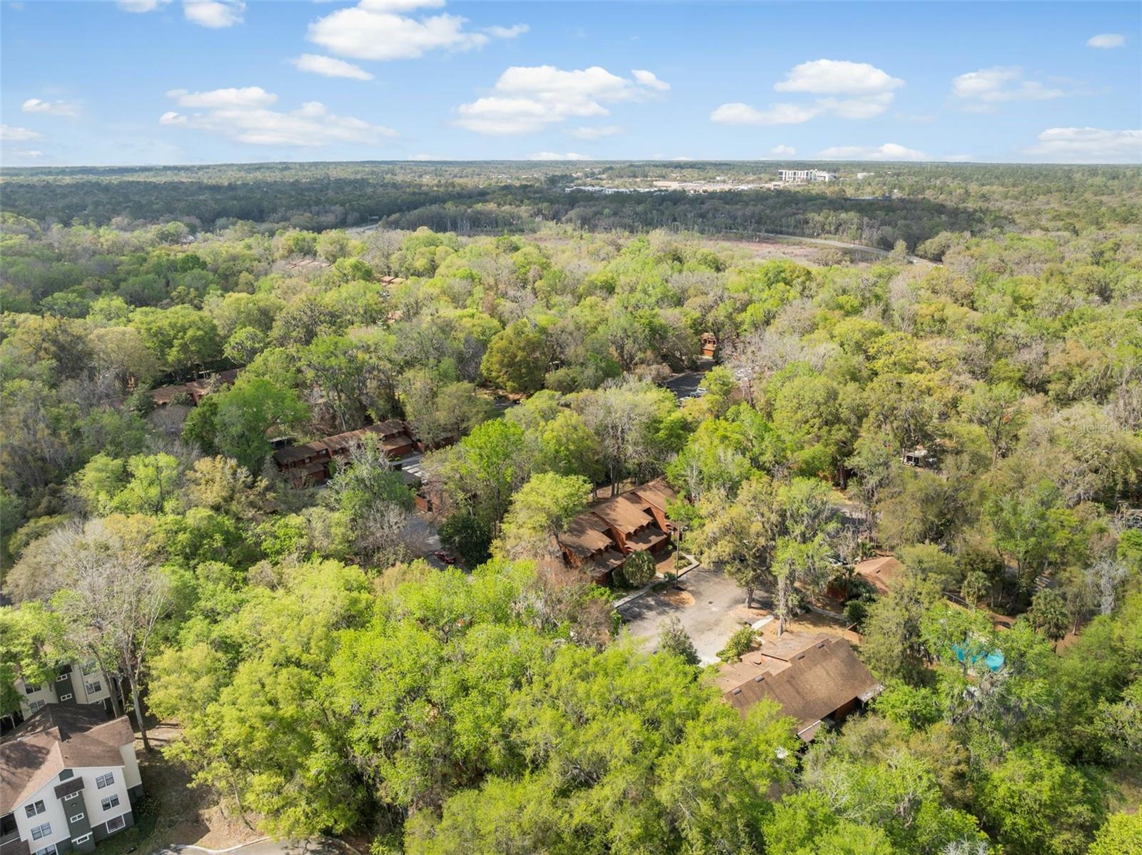 ROCKWOOD VILLAS - Residential