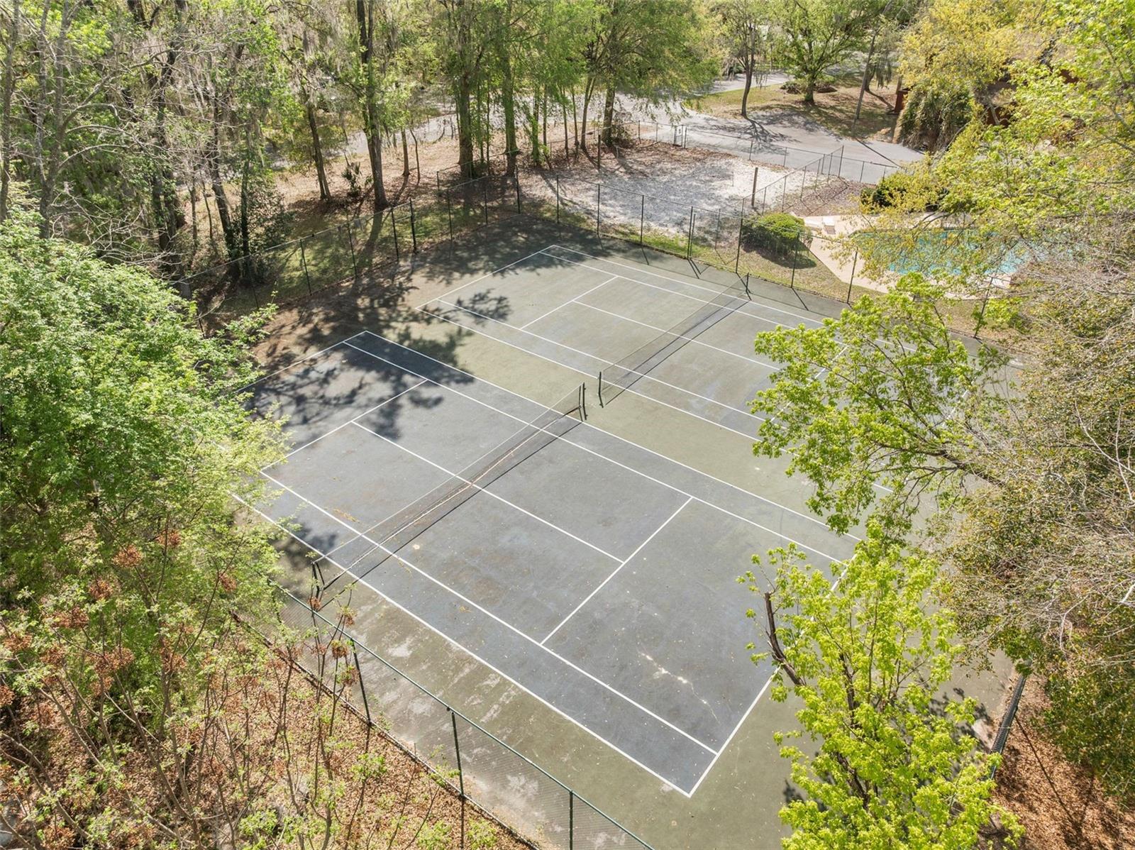 ROCKWOOD VILLAS - Residential