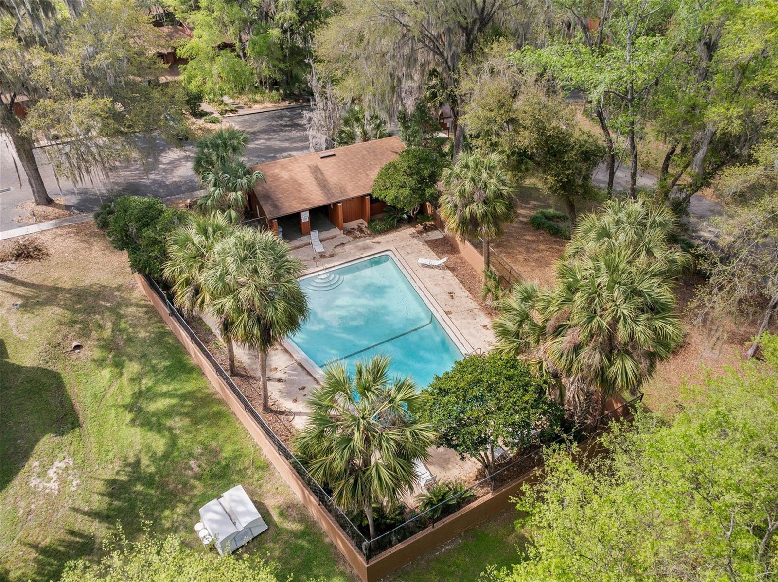 ROCKWOOD VILLAS - Residential