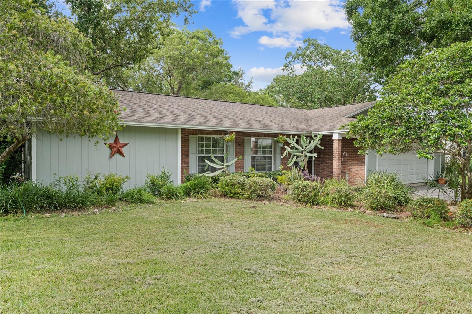 155 WOODCUTTER LANE