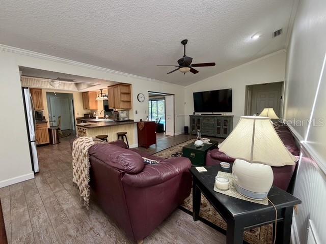 155 WOODCUTTER LANE