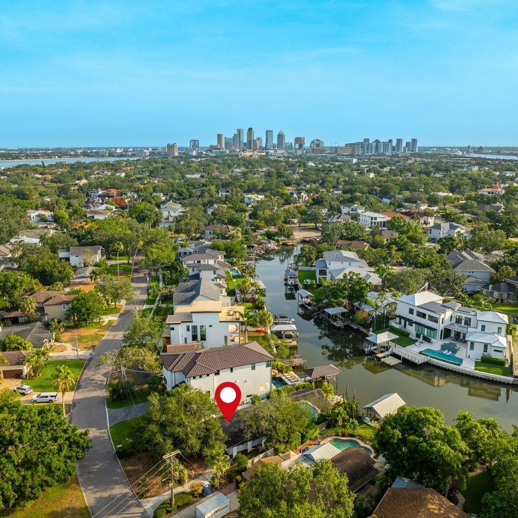 Photo of 593 Marmora Avenue, Tampa, FL 33606 (MLS # TB8394793)