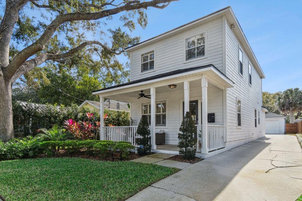 Photo of 1812 Illinois Street, Orlando, FL 32803 (MLS # O6377232)
