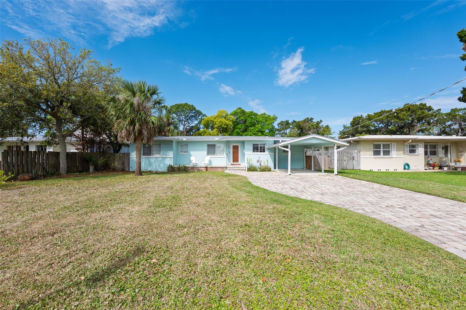DAVIS SHORES - Residential