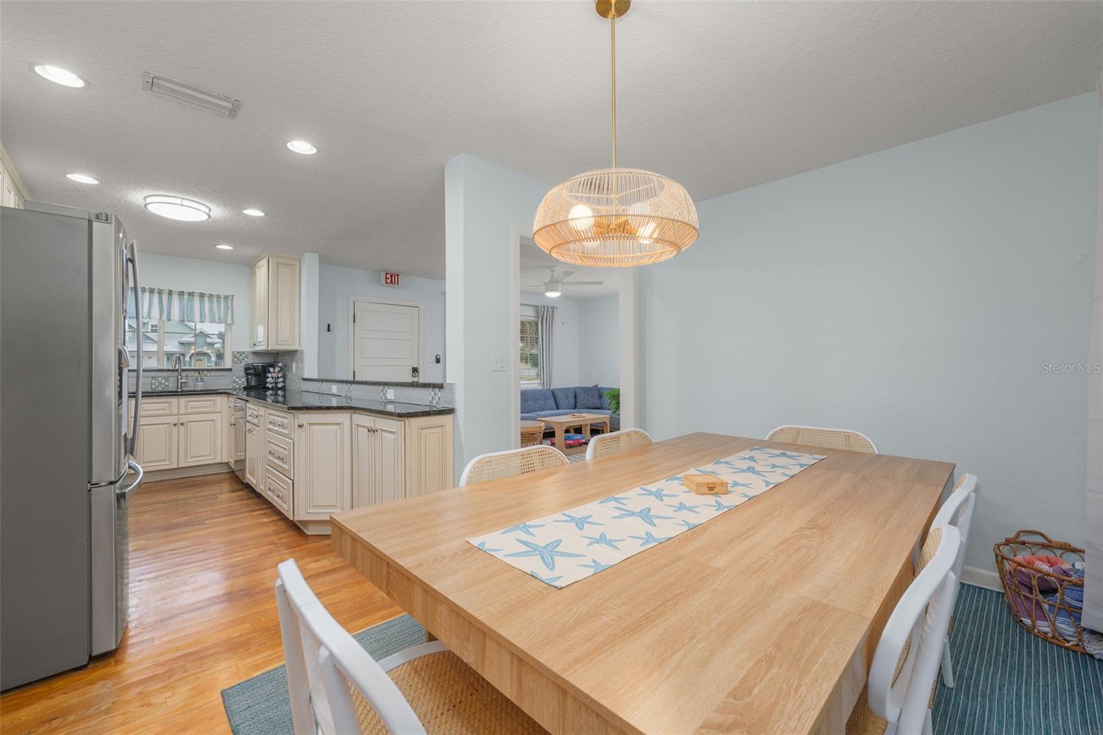 DAVIS SHORES - Residential