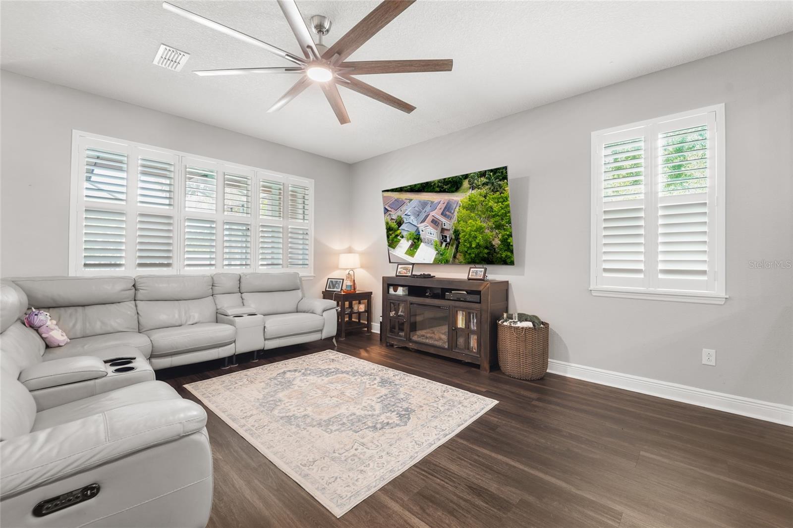 SEMINOLE GROVES - Residential