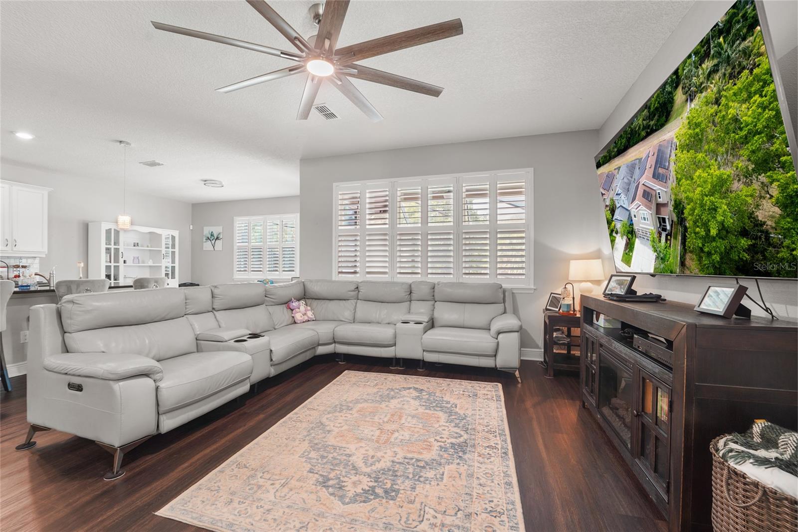 SEMINOLE GROVES - Residential