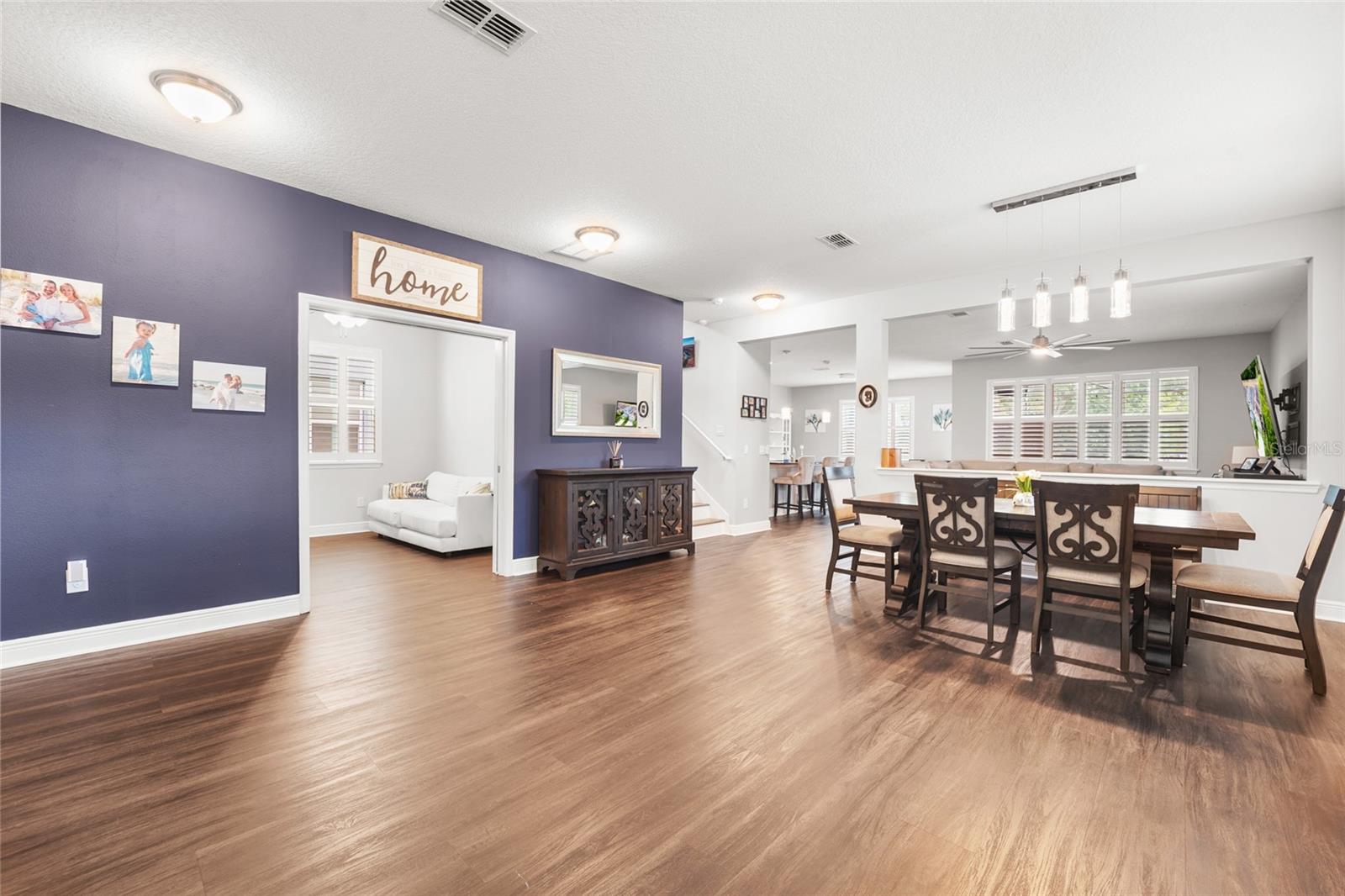 SEMINOLE GROVES - Residential